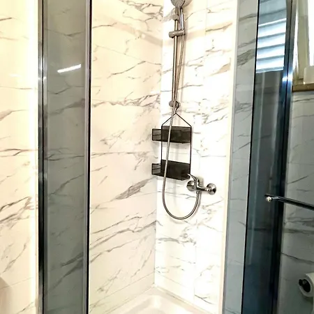 Sarah 3* Selca (Brac)