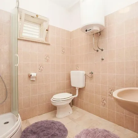 Sarah Affittacamere Selca (Brac)