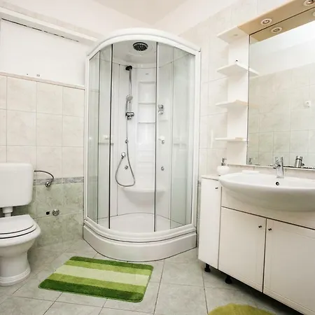 Sarah 3* Selca (Brac)