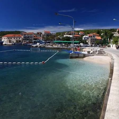 Sarah Affittacamere Selca (Brac)