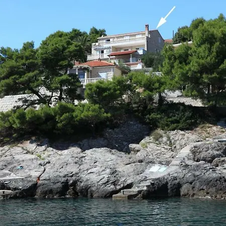 Sarah בית הארחה