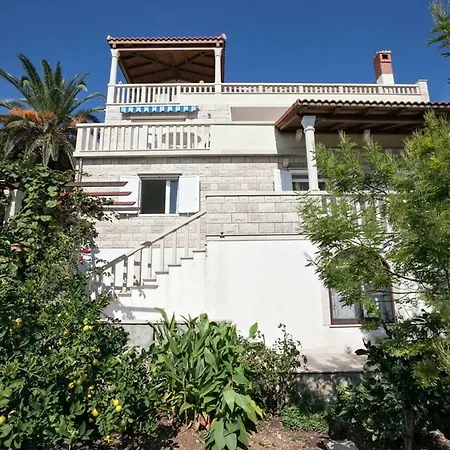 Sarah Maison d'hôtes *